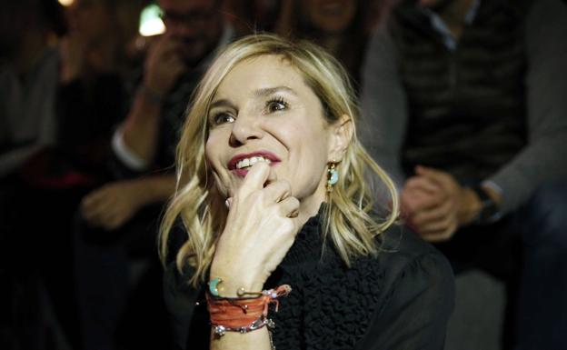 Eugenia Martínez de Irujo sobre su hija: «Es rídiculo pensar que con un posado no la van a seguir»