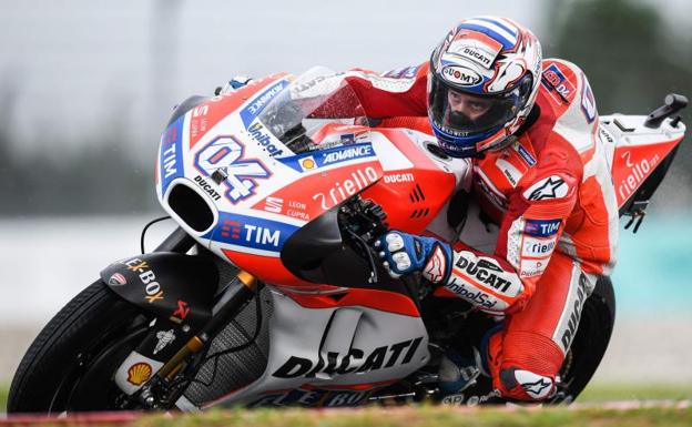 Dovizioso aprieta a un sólido Márquez