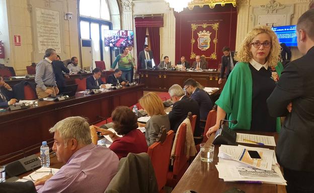 El metro, la Casa Invisible y Limasa, centran el pleno del Ayuntamiento de Málaga