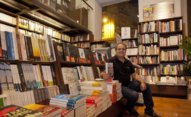Proteo y Prometeo, Premio Librería Cultural por su original labor por el libro
