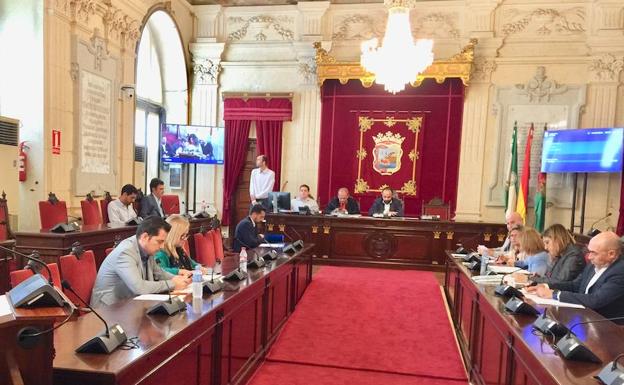 El Ayuntamiento ha pagado ya cerca de 400.000 en indemnizaciones por contratos a 12 falsos autónomos