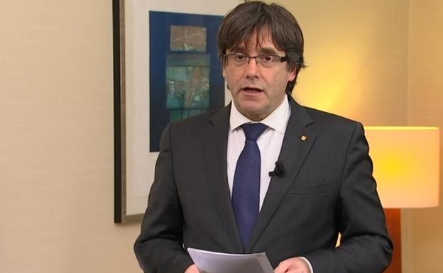 Puigdemont: «Como presidente legítimo, exijo la liberación de los consejeros»