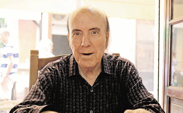 Chiquito de la Calzada, en la UCI por una infección