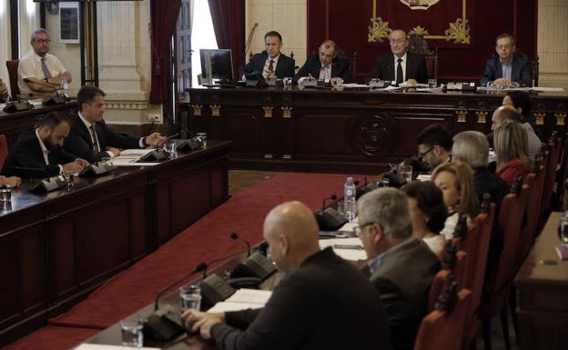 El pleno adolece de chicharra para llamar a los ediles a sus puestos