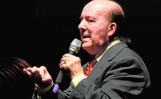 Chiquito de la Calzada, también protagonista del minuto de silencio en La Rosaleda