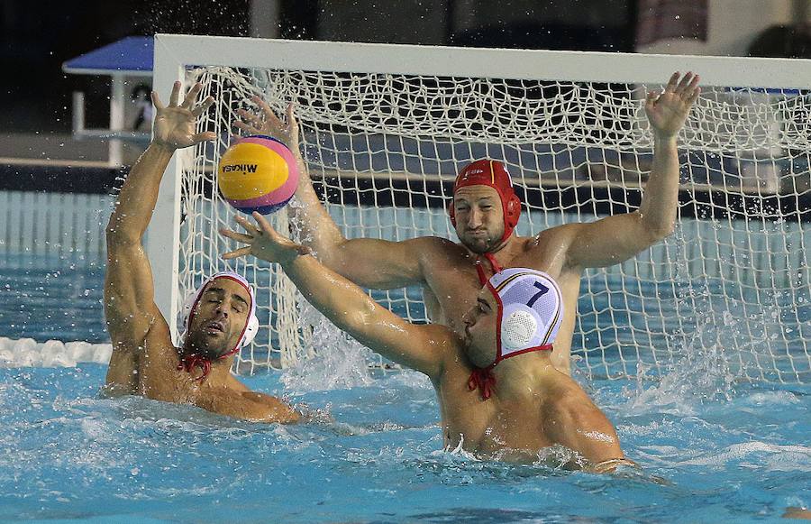 La selección española de waterpolo debuta con victoria en Málaga
