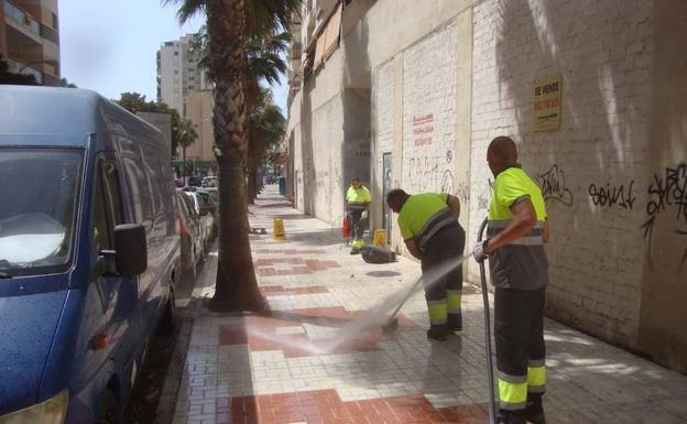 Torremolinos abrirá una bolsa de empleo para 75 limpiadores con incorporación «inmediata»