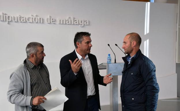 Ganaderos piden ayudas a la Diputación para el suministro de agua a sus explotaciones