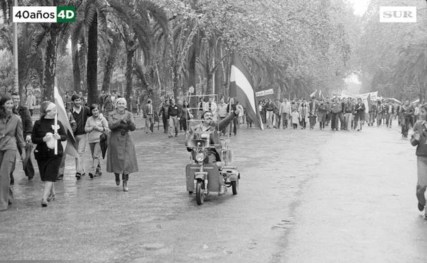 Las fotografías de la manifestación del 4 de diciembre de 1977 y la muerte de García Caparrós