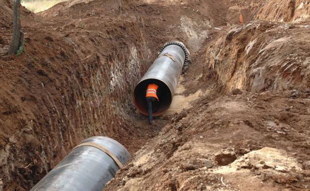 La Diputación destina 430.000 euros a mejorar el abastecimiento de agua en seis municipios de Málaga