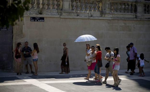 Los turistas extranjeros gastaron un 13% más en España hasta octubre