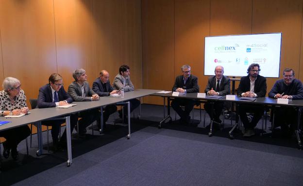 Cellnex firma un convenio con entidades para desarrollar el IoT en viviendas sociales