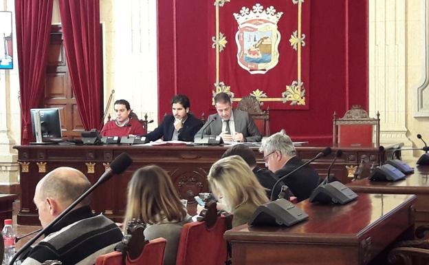 El Ayuntamiento de Málaga dice tener capacidad para devolver las plusvalías pagadas en ventas sin beneficio