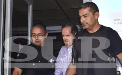 Carlos Fernández esperará en libertad la resolución definitiva sobre su extradición