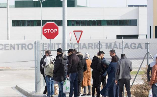 El PSOE pedirá la comparecencia de Zoido en el Congreso por la muerte de un inmigrante en el edificio de la cárcel de Archidona