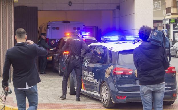 Ingresa en prisión el maltratador que retuvo a sus hijos y atacó a dos policías