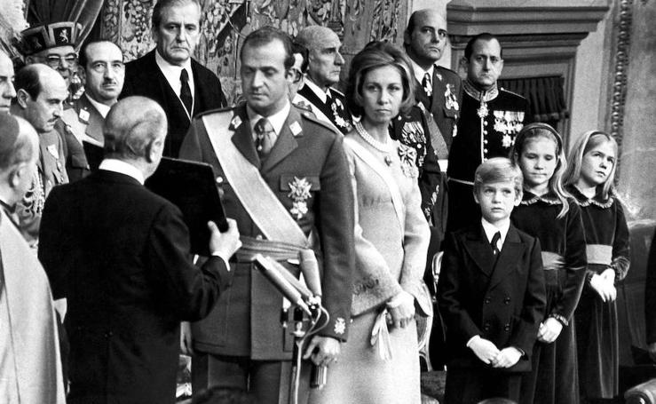 La vida del rey Juan Carlos, en imágenes
