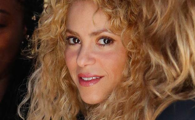 Shakira no se operará por miedo a perder su voz