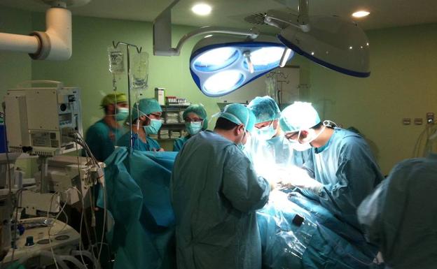 El Hospital Regional Carlos Haya hizo 216 trasplantes de órganos en 2017
