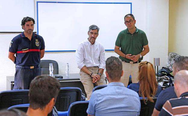 Policías locales de Benalmádena denuncian al concejal de Seguridad por presuntas injurias