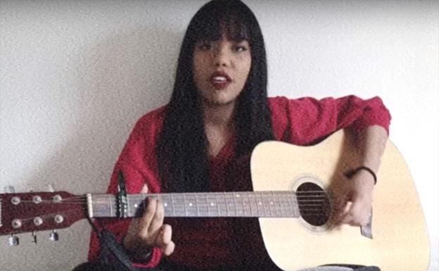 Una joven conmueve a la red con una canción homenaje a Diana Quer