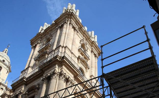 El Obispado revisará el estado de las fachadas de las torres de la Catedral