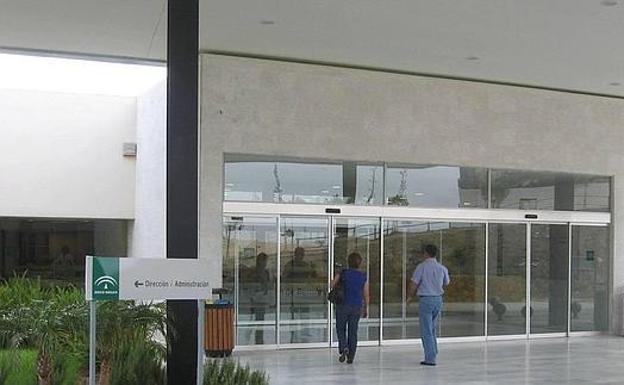 «Vas a salir en una caja de pino», la amenaza a un médico que le ha costado 300 euros a una paciente de Benalmádena