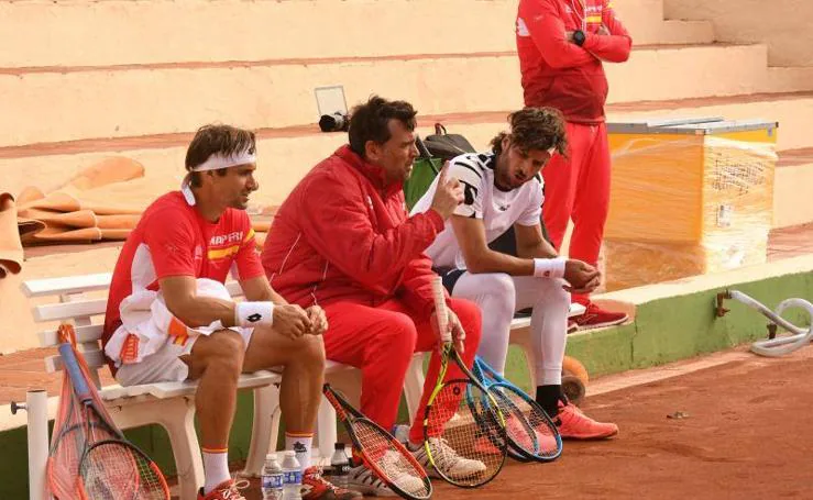 El equipo español de tenis de la Davis se entrena en Marbella