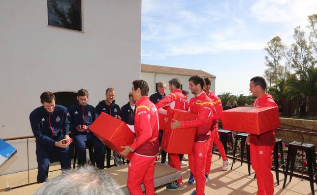 Albert Ramos: «Estoy muy contento de jugar mi primer partido en casa»