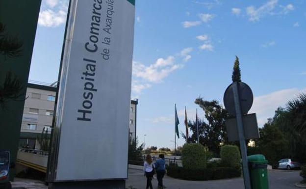 Denuncian insultos y amenazas a un enfermero del Hospital de la Axarquía