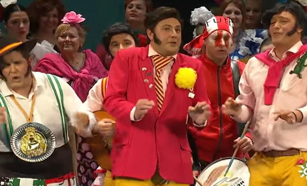El bonito homenaje a Chiquito de la Calzada de una chirigota en las semifinales del Carnaval de Cádiz
