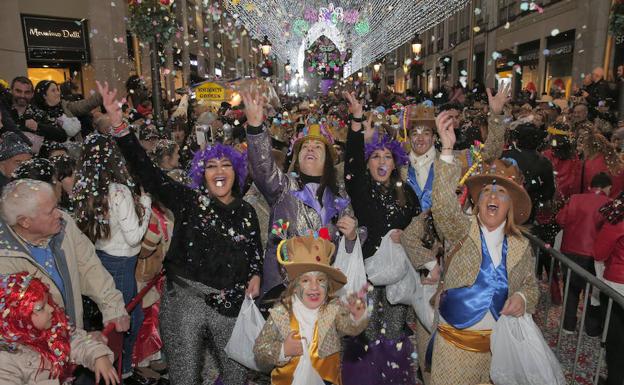 Málaga se resiste a despedir el carnaval
