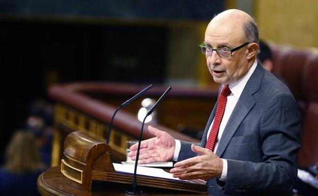 Montoro garantiza a sus 'barones' que no habrá quita de la deuda autonómica