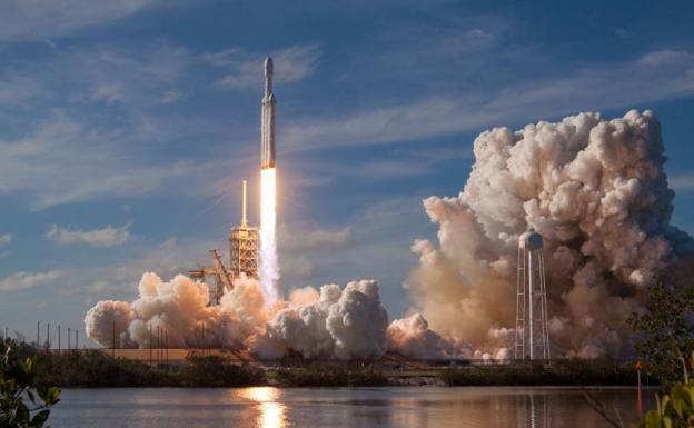 El acelerador del Falcon Heavy se estrelló por falta de combustible