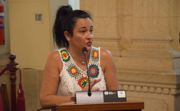 A María también le devuelven 3.500 euros de plusvalía tras intervenir en el Pleno de Málaga