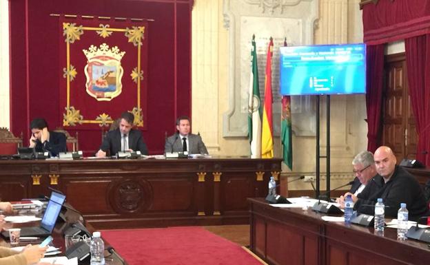 El interventor se remanga y quiere poner orden