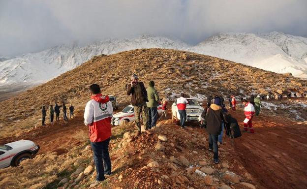 Confusión sobre el hallazgo de los restos del avión siniestrado en Irán