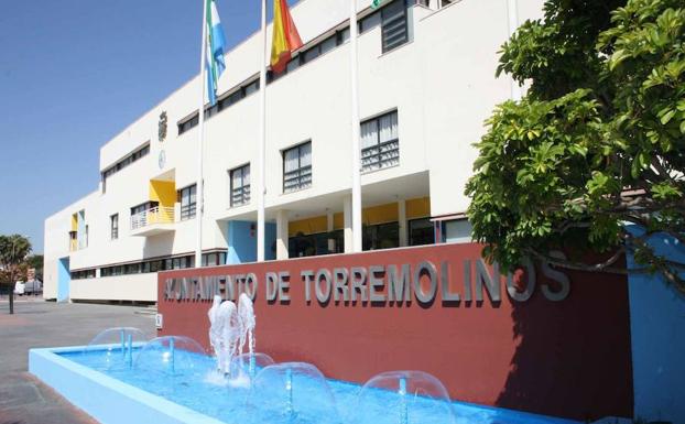 Torremolinos denuncia delitos de odio en redes contra el colectivo LGTBI