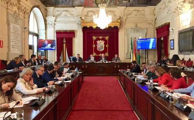 Directo | Apoyo mayoritario del pleno del Ayuntamiento de Málaga al rascacielos del Puerto