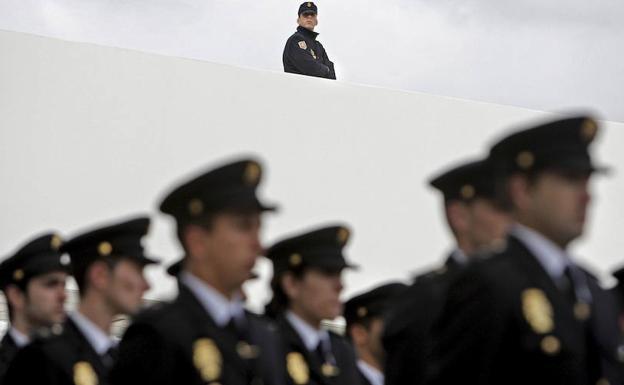 El Gobierno admite que faltan 493 policías y guardias civiles en Málaga