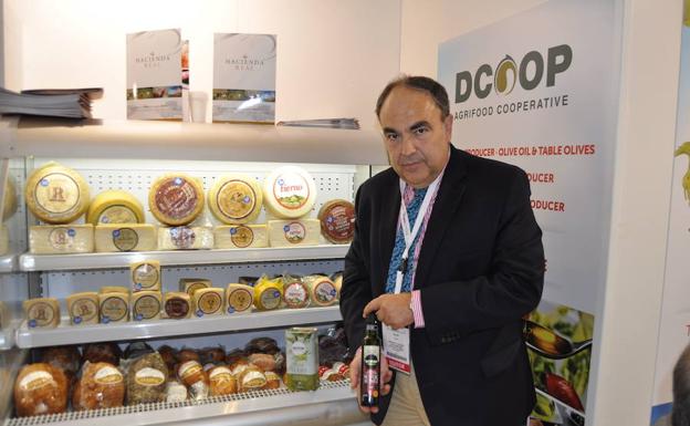 Dcoop y la francesa Agrial se alían para sacarle partido a la leche de cabra