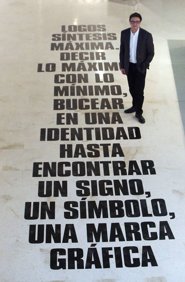 La exposición de Manuel Estrada en Málaga, imágenes