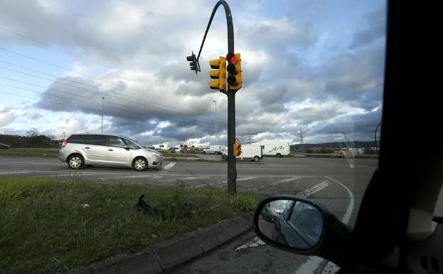 «Paré en un semáforo por la noche y un hombre intentó meterse dentro»
