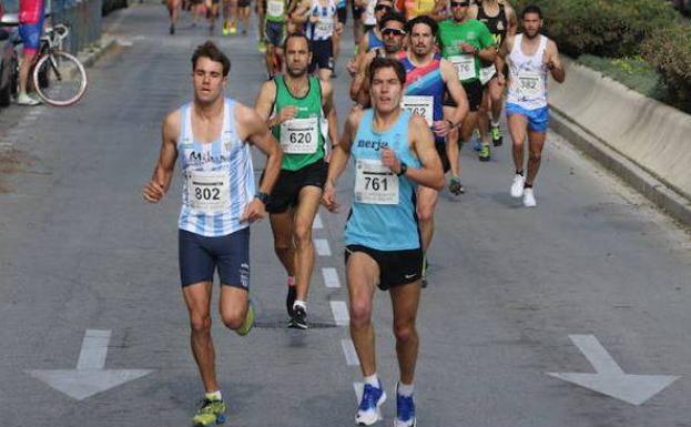 Un millar de atletas, en la carrera de la Peña El Bastón el domingo