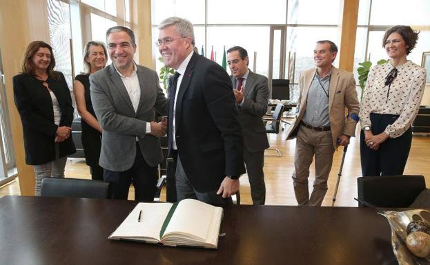 Cinco ayuntamientos de la provincia de Málaga recibirán 3,7 millones del Gobierno para financiarse y pagar su deuda