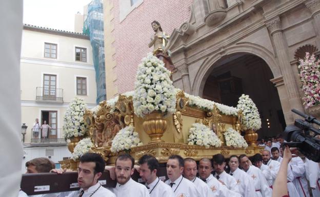 La Agrupación de Cofradías de Málaga hace un llamamiento para recabar portadores para el Resucitado