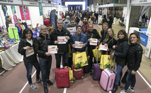 Un domingo pendientes del tiempo para los participantes de la Media Maratón de Málaga