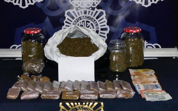 Detenido en Fuengirola un repartidor de pizzas a domicilio que también llevaba droga a clientes que lo pedían