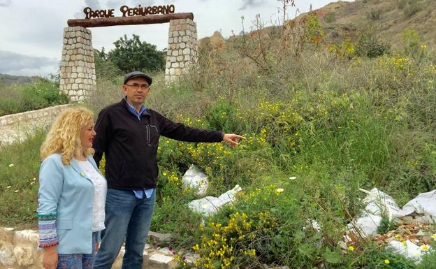 Zorrilla y Ramos se pasean por el Monte Coronado, que quieren sea parque periurbano