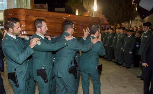 Abierta en Guillena la capilla ardiente del guardia civil malagueño fallecido en Sevilla